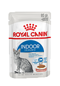 паучи royal canin indoor sterilised в соусе для стерилизованных кошек, живущих в помещении